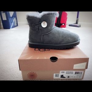 UGG mini bailey button bling boots